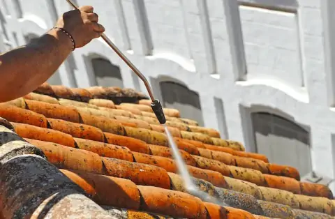 Nettoyage de toitures - Villeton